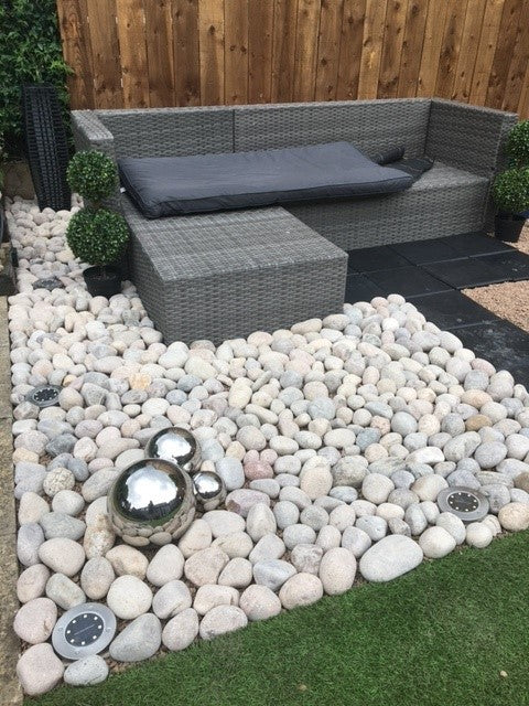 Large cobble stones used in a garden design