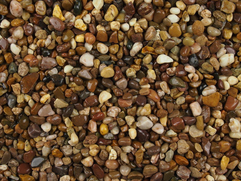 Wet pea gravel