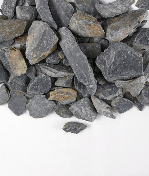 Graphite Grey Slate Chippings 40mm