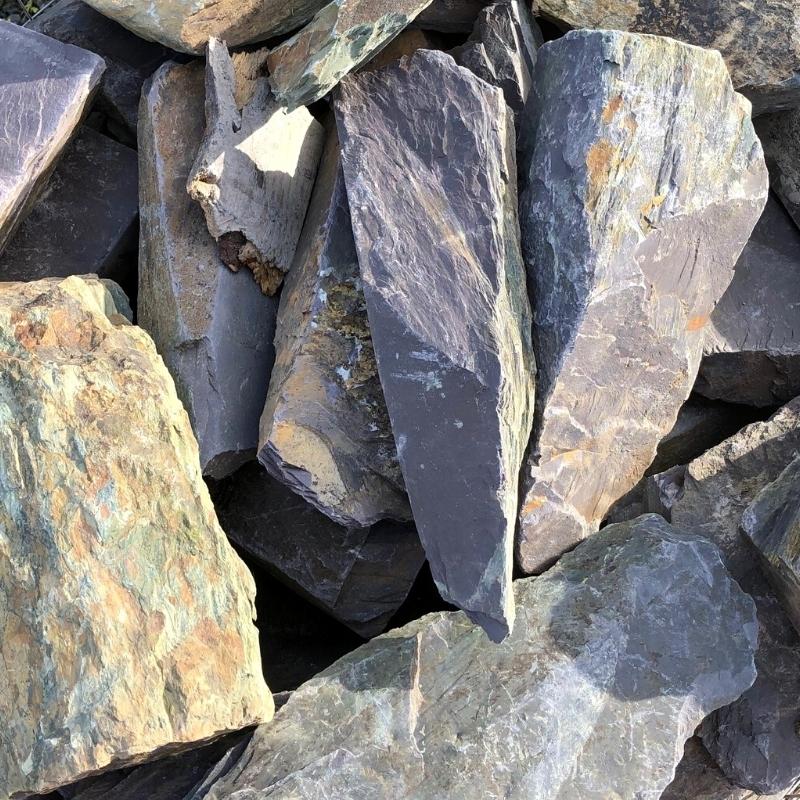 Multicoloured Rustic Slate Rockery 150-450mm