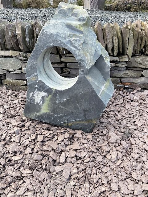 Drilled Slate Hollolith 600mm (2ft)