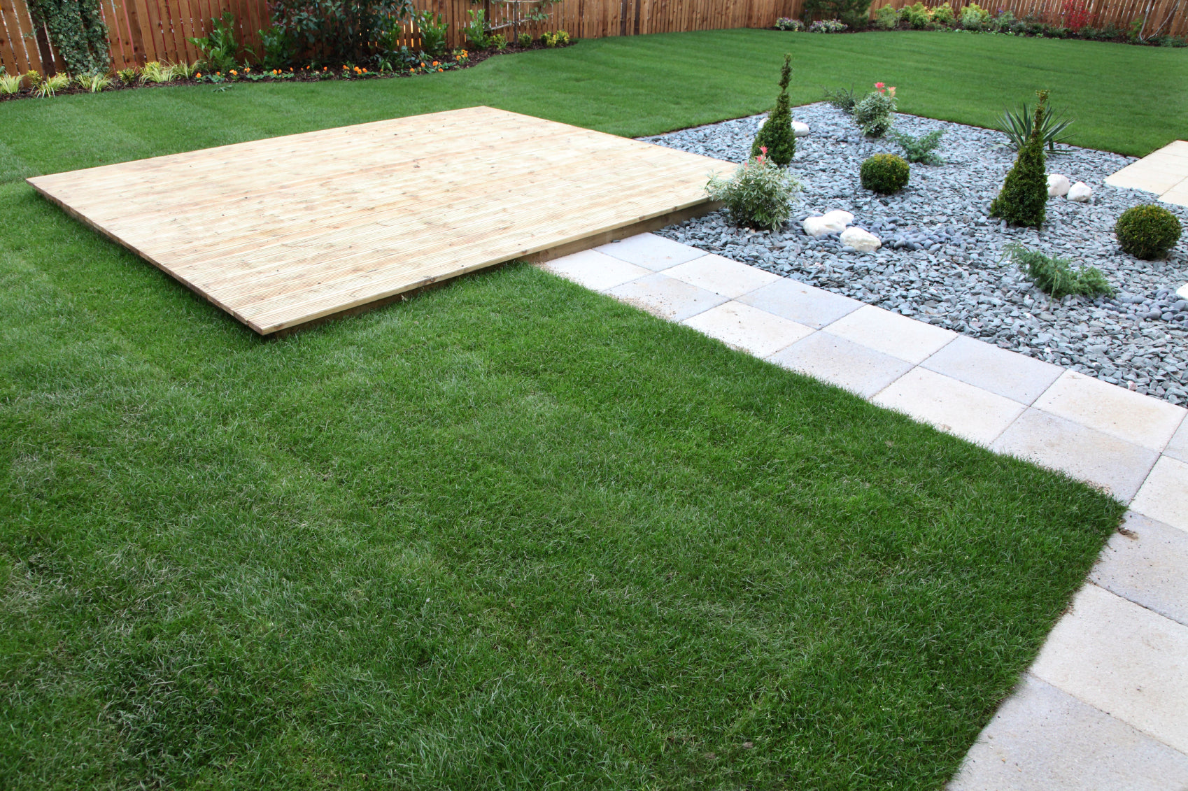 Beautiful garden design using slate