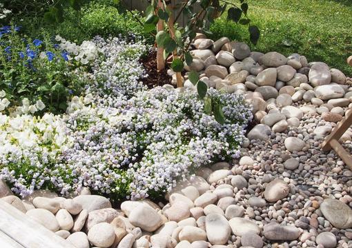 Cleaning Garden Stone